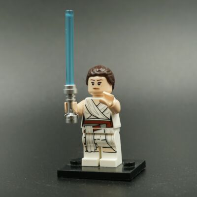 Rey - Star Wars mini figurák - csak G-shot pohárral együtt vásárolható